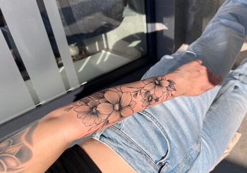 Floral Fineline tattoo